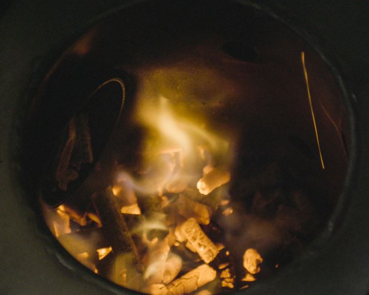 Dřevěné pelety Jablko 9 kg Pit Boss 55233 na uzení, grilování