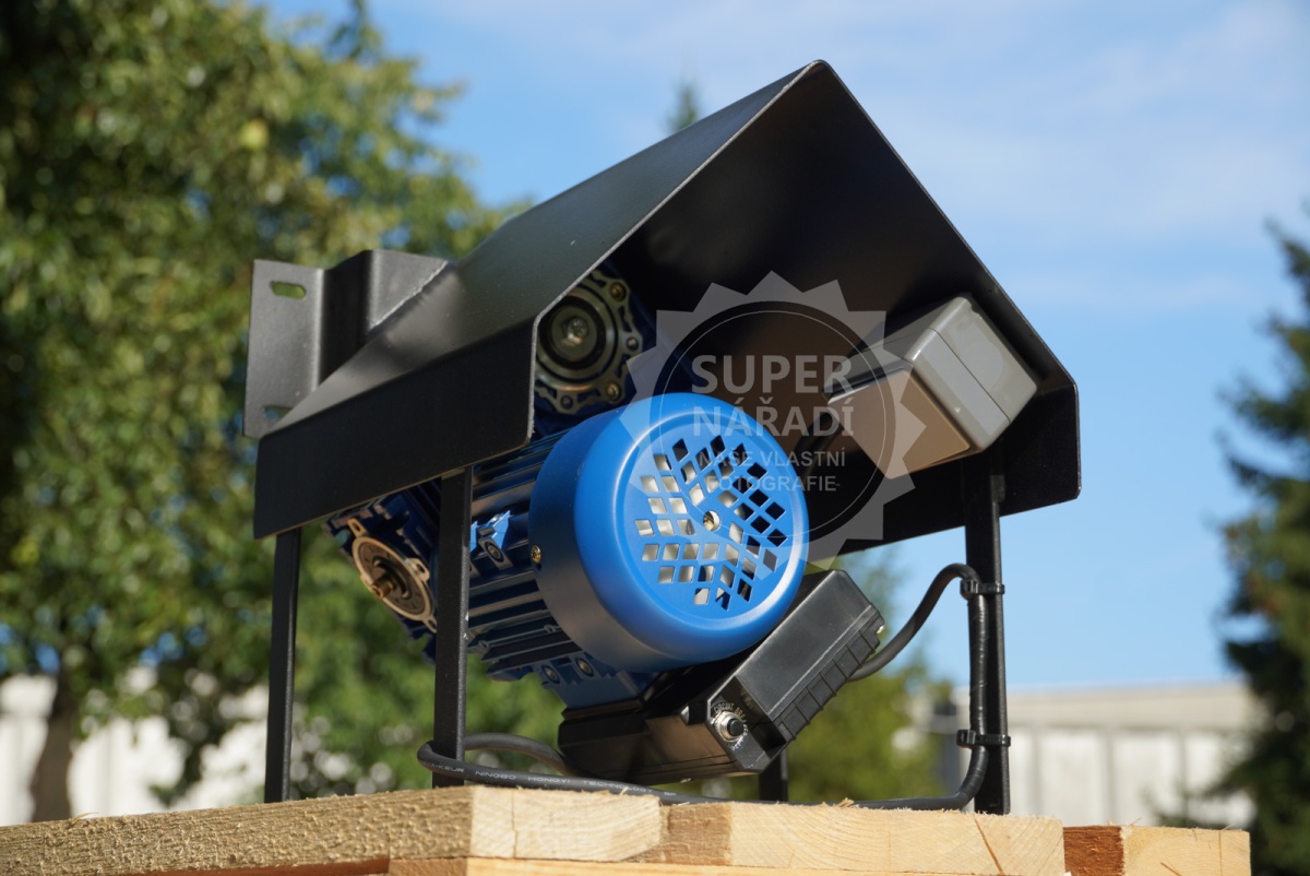 Profi Grilovací motor 120W 2,3 ot. 230V + stříška pro gril G55 EPM GFire