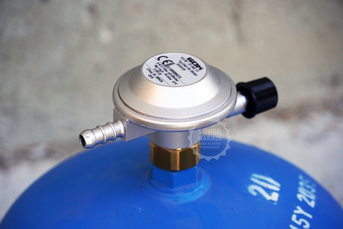 GOK Regulátor plynu 29 mbar LPG na 2 kg láhev s ventilem 01 043 13, EN61 combi