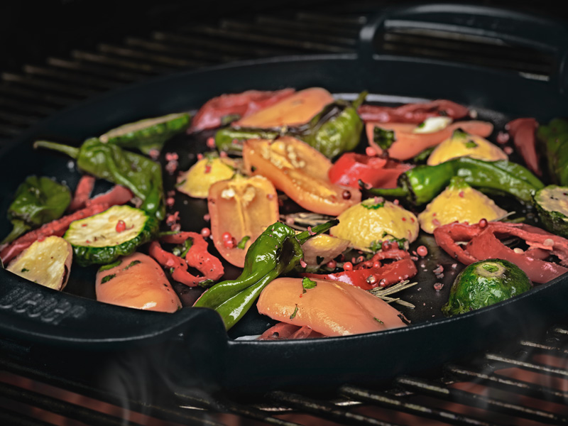 Weber Pánev litinová 30 cm, Gourmet BBQ systém, 7421 GBS