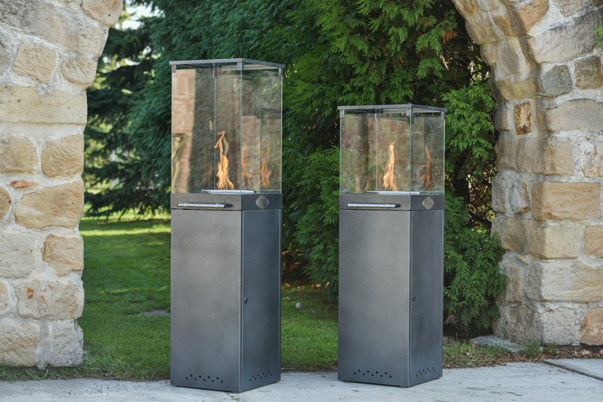 Plynové topidlo 6 kW Watra 130 cm Vulkans VKNWOS00051 s plamenem na terasu