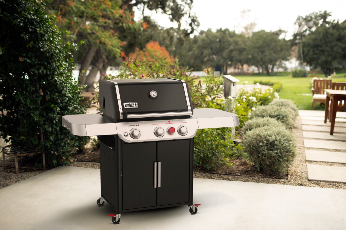 Weber Plynový gril Genesis II E-325s Sear Zone 35310047 Crafted, černý se sklopným stolkem