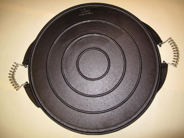 Grilovací plát 42 cm, litinový, oboustranný s chromovanými madly PWI New 11045