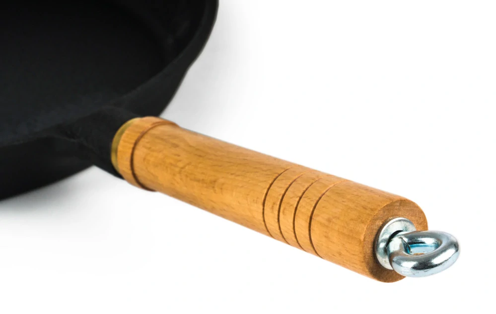 G21 pánev na gril 26 cm, litinová 6353982 s dřevěným madlem, hladká