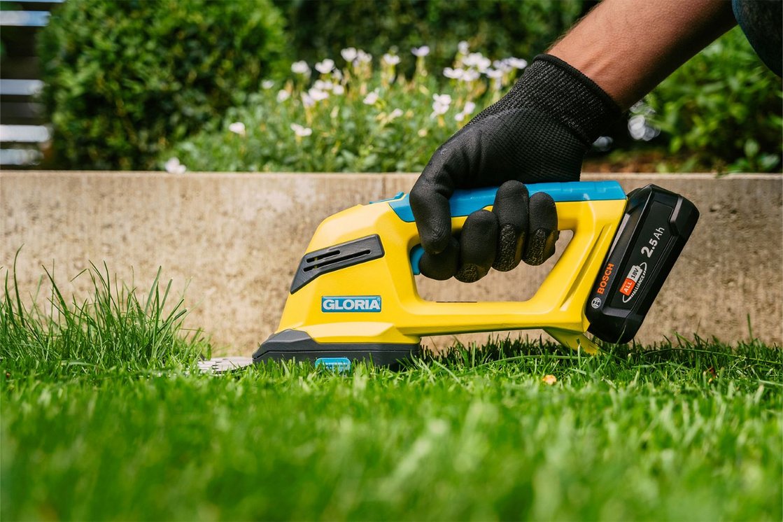 GLORIA FineCut 18V compact Akumulátorové nůžky na trávu a keře s XL záběrem, 001350.0000