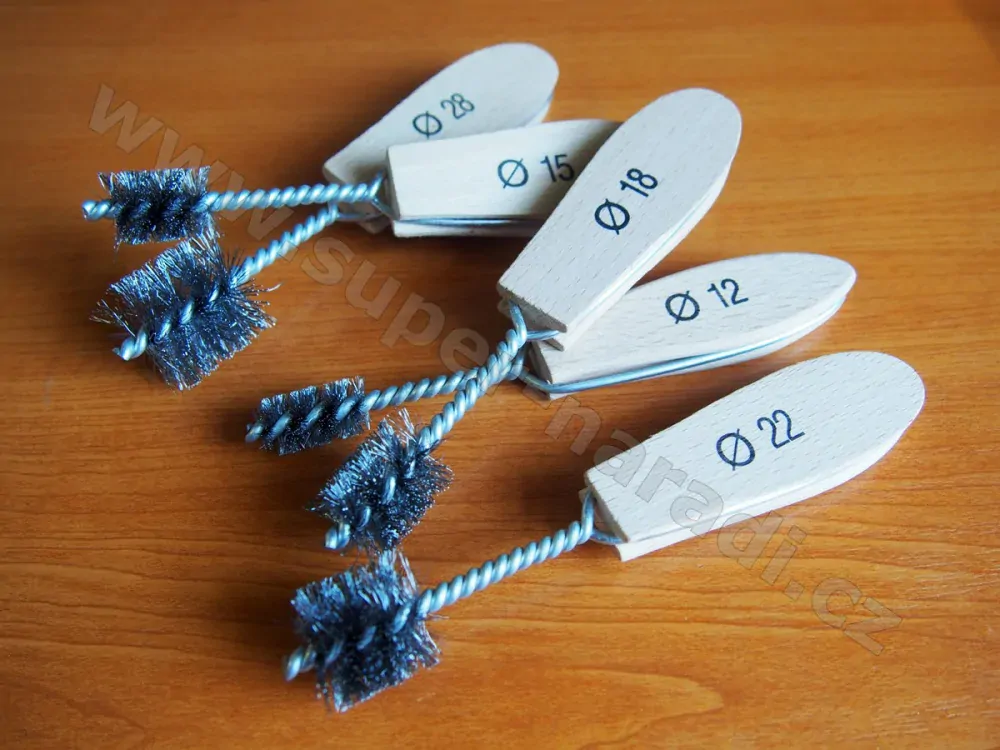 Čistící kartáček 22 mm na CU trubky, tvarovky - dřevěná rukojeť WB Felder