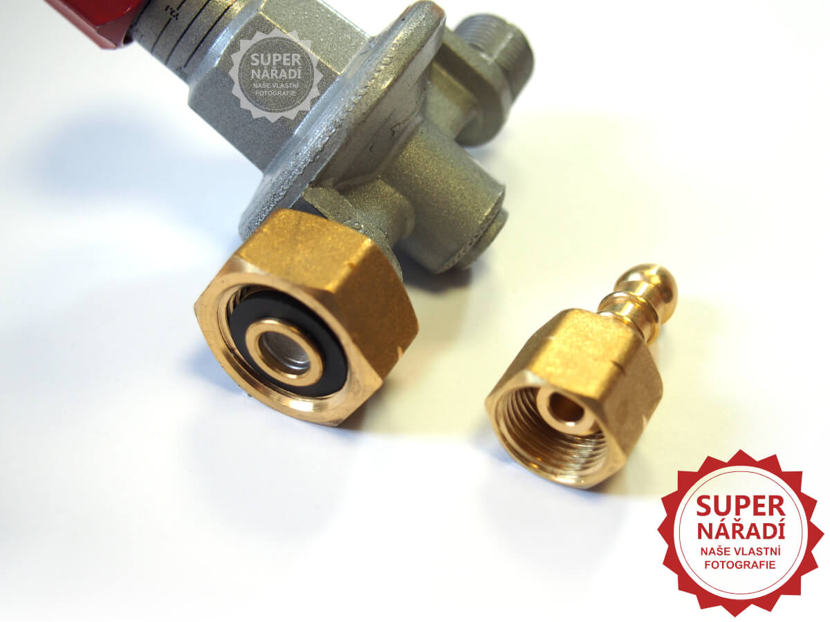 MEVA Regulátor tlaku PB 0,5-4 Bar, 14 kg/h G 3/8" s hadičníkem NP01011 Cavagna