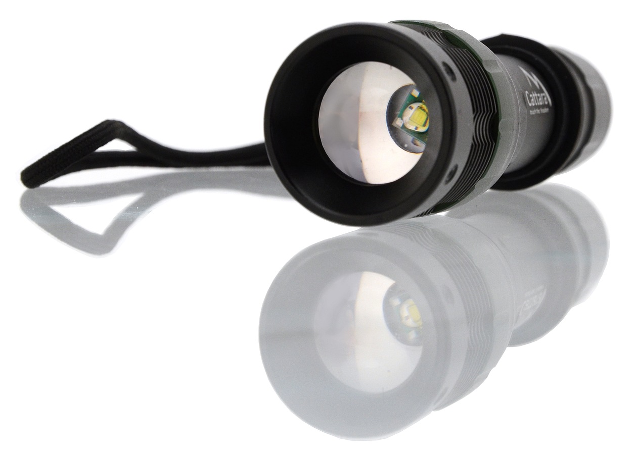 Svítilna kapesní LED 150lm ZOOM 3 funkce Cattara 13162