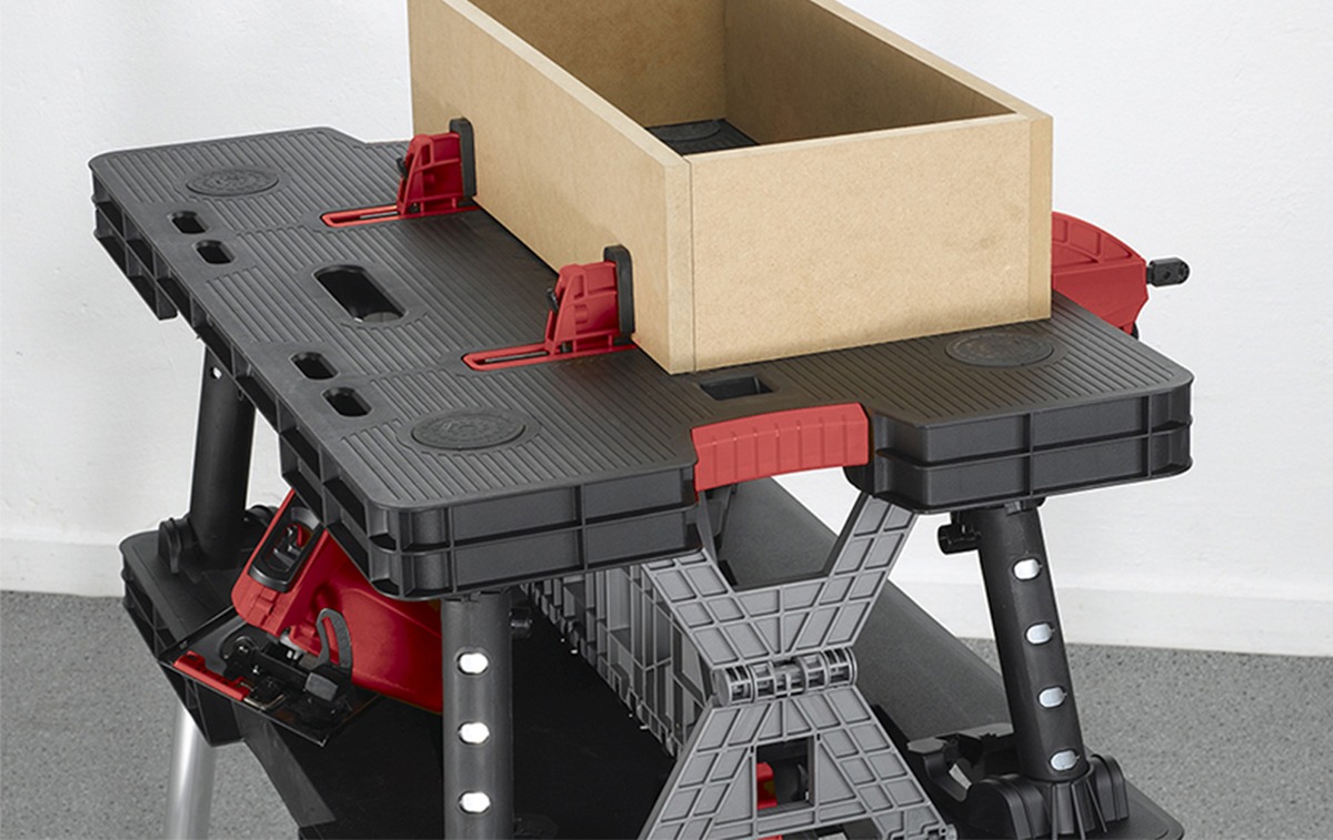 Skládací dílenský stůl 91x55cm do 453 kg Dedra N120 plastový Keter