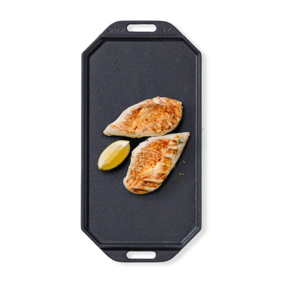 Cozze Litinová pánev 33x16,5 cm, s dřevěným tácem 90326 oboustranná, odnímatelné madlo