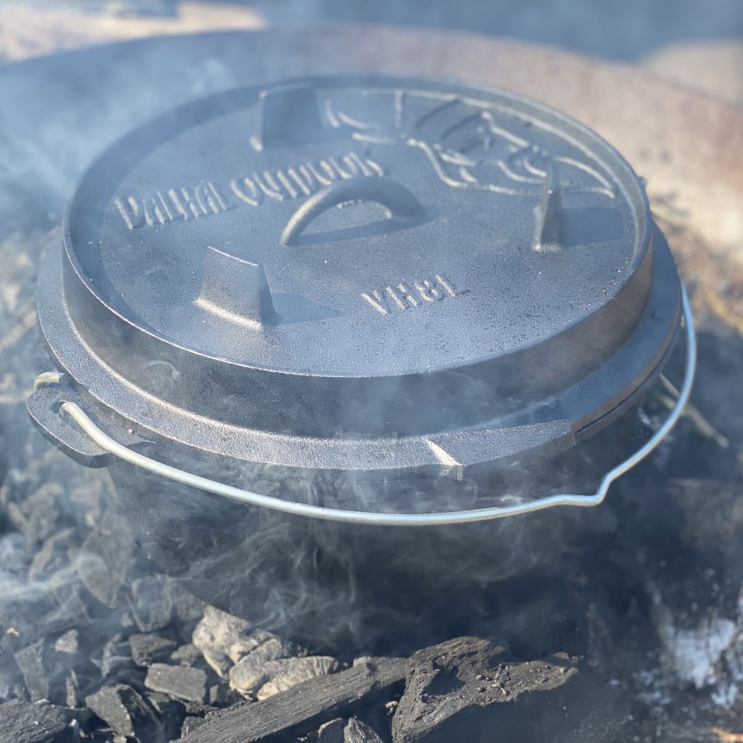 Litinový kotlík 32 cm, 8 l dutch oven, nožky  Valhal Outdoor VH8L+