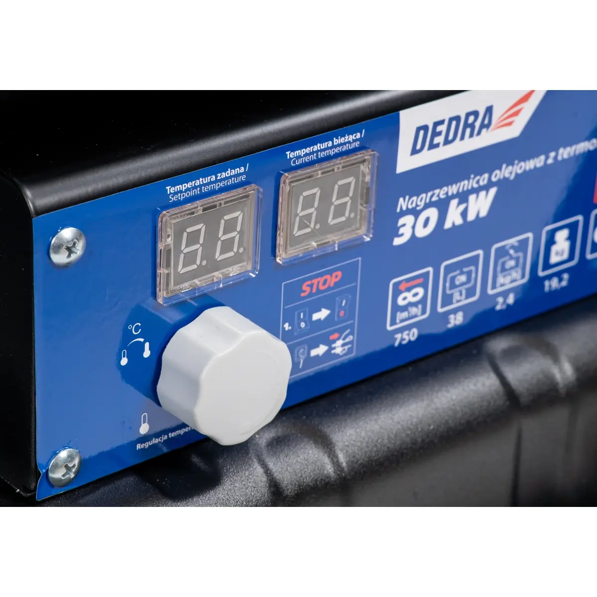 Dedra naftové topidlo 30 kW s termostatem DED9952B černé + kolečka, madlo