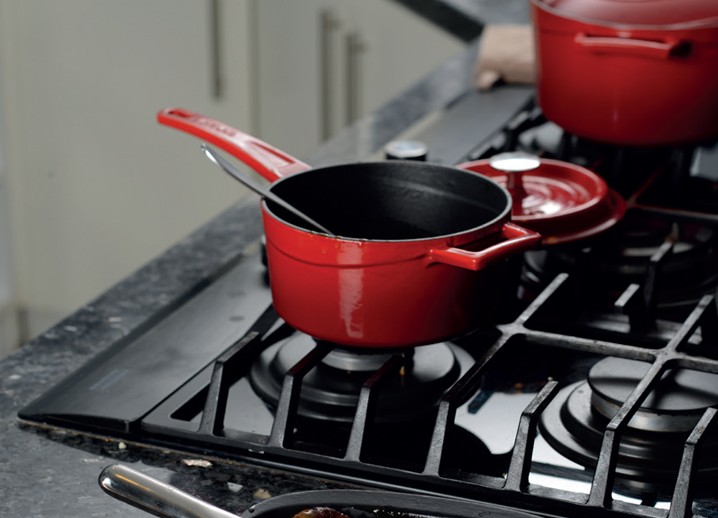 Litinový rendlík 16 cm s madlem, smaltovaný, modrý LAVA Metal LVYSOS16K2B