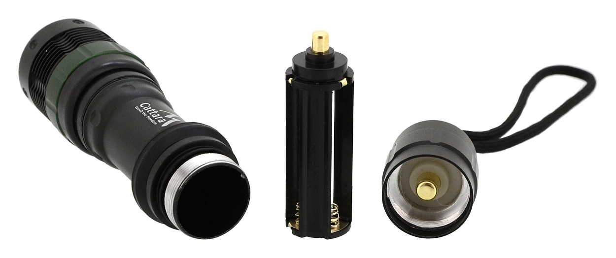 Svítilna kapesní LED 150lm ZOOM 3 funkce Cattara 13162