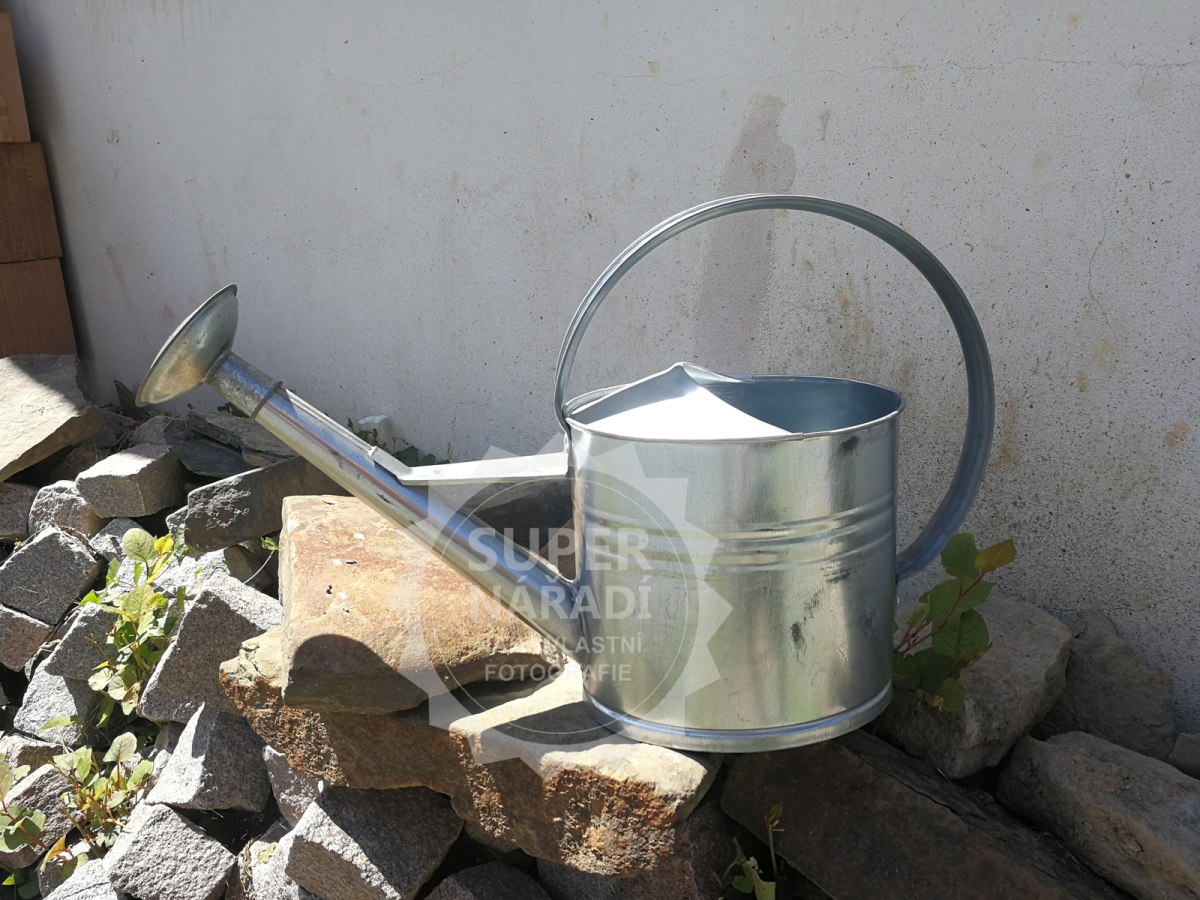 Plechová konev 10l s růžicí, pozinkovaná Strend Pro 254034 Angarden s půl kruhovým madlem