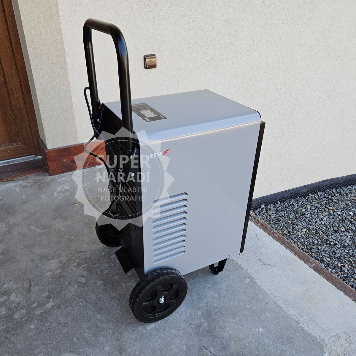 Dedra odvlhčovač vzduchu 750W 50l / 24h, LCD DED9902, 230V R290, vysoušeč