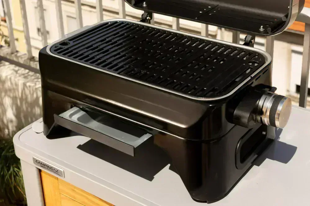 Campingaz Attitude 2GO elektrický gril 2177560, 230V s litinovým roštem