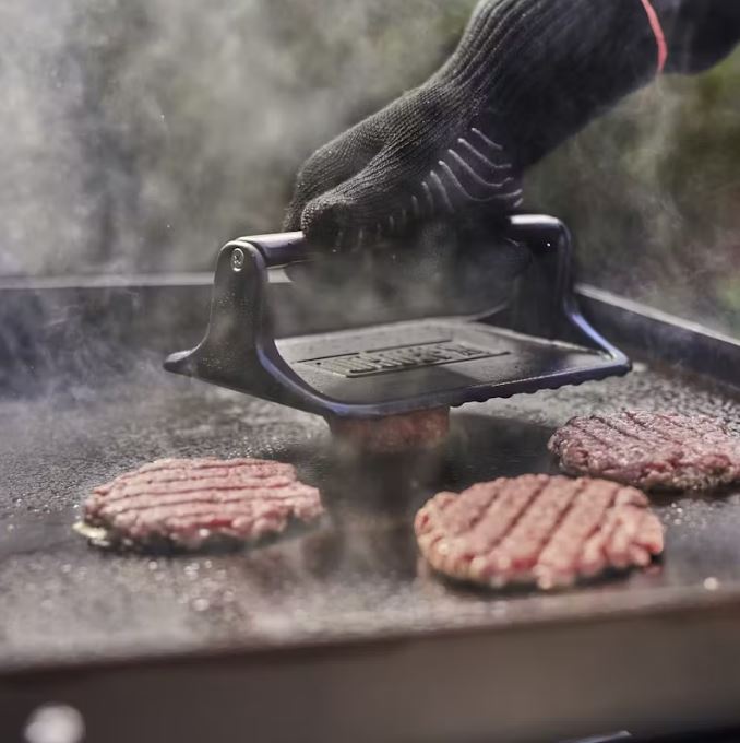 Weber Lis na planchu 6785 na burgery, panini Burger Press litinový