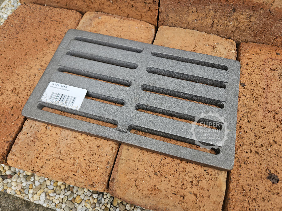 Strend Pro Litinový rošt 285x165x10/13 mm 11x7" 221144 s můstkem, do topeniště kamen, krbů