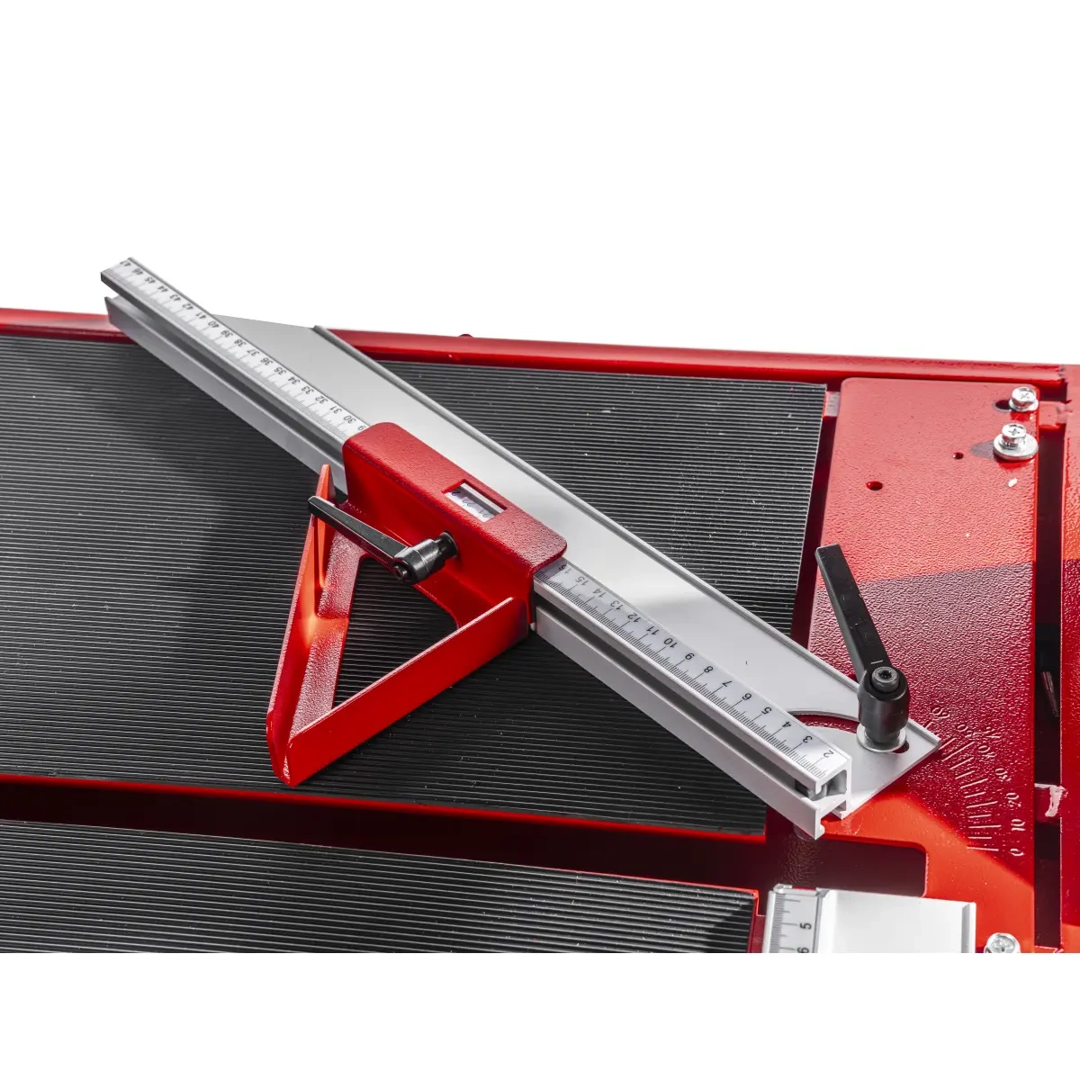Dedra řezačka dlaždic 1200W, kotouč 250mm DED7819, délka řezu dlaždic max. 120 cm, stůl