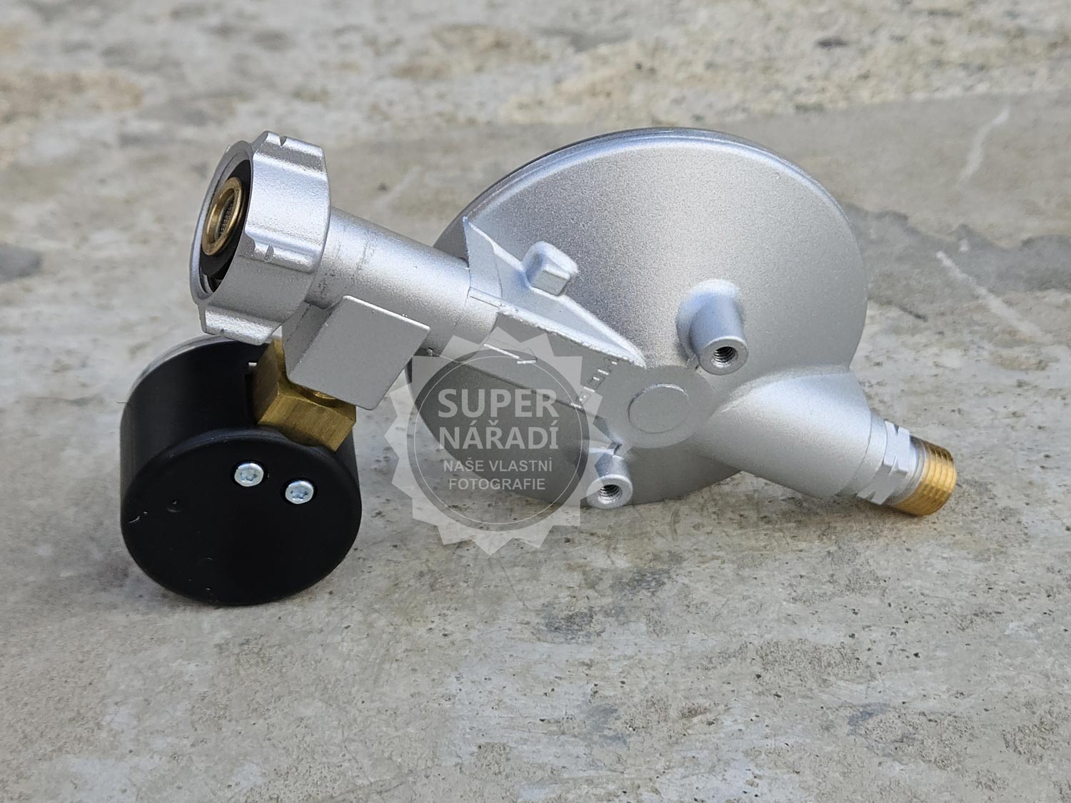 GOK plynový regulátor 30mbar 1,2Kg/h do karavanu Shell-F x G1/4L, 01 286 15, EN71 LPG s manometrem