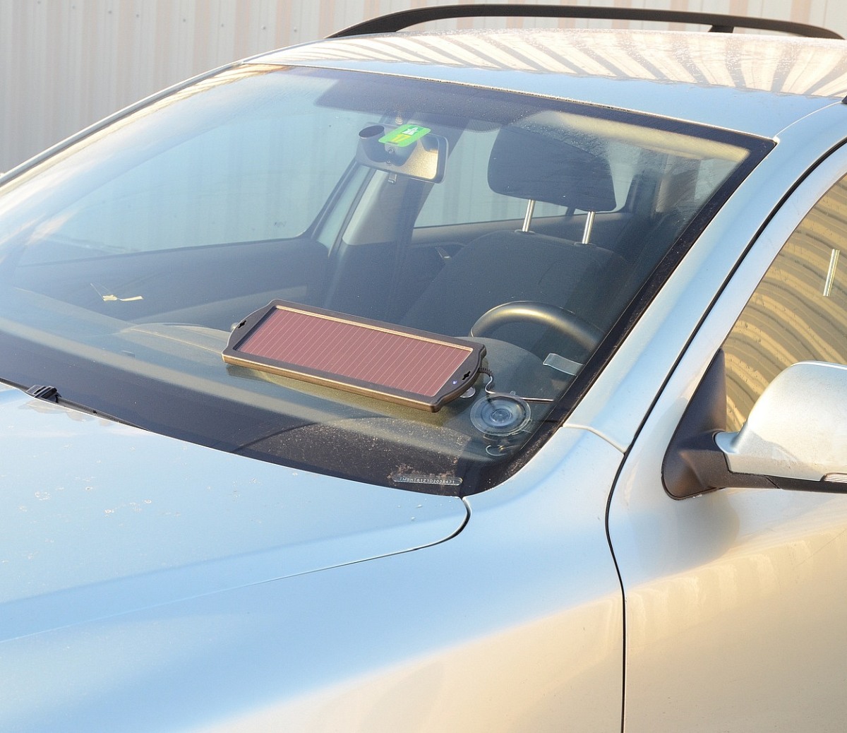 Compass Auto Nabíječka solární 1,8W udržovací, 07168