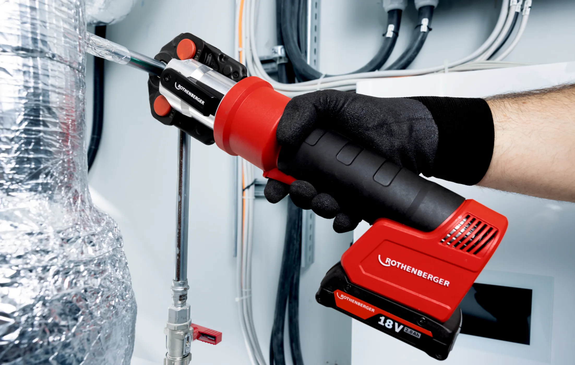 Rothenberger Lis na trubky ROMAX Nano SET 1x2Ah AMPShare + čelisti iJAW M 15-22-28, 32 kN do 110 mm, 1000005492 L-BoXX