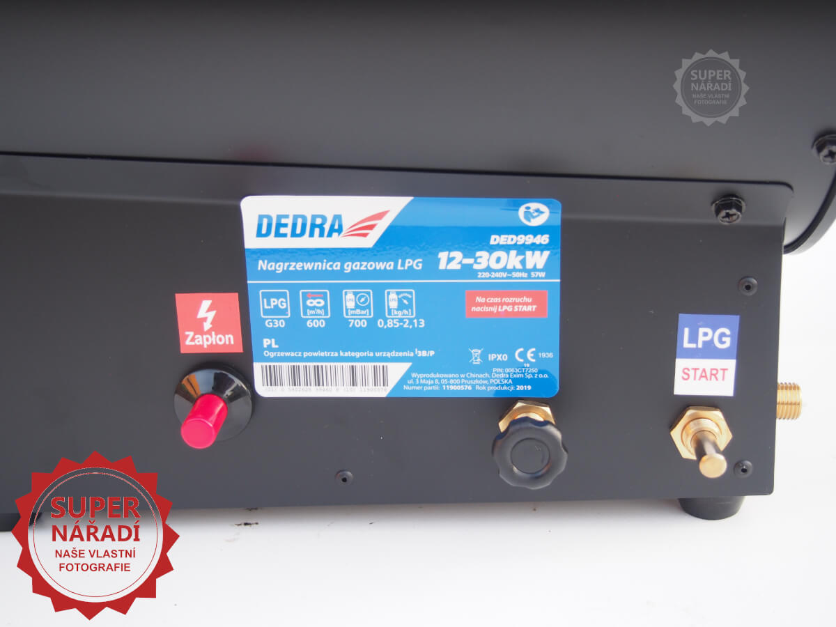 Dedra plynové topidlo 12-30 kW s regulací teploty DED9946 černé