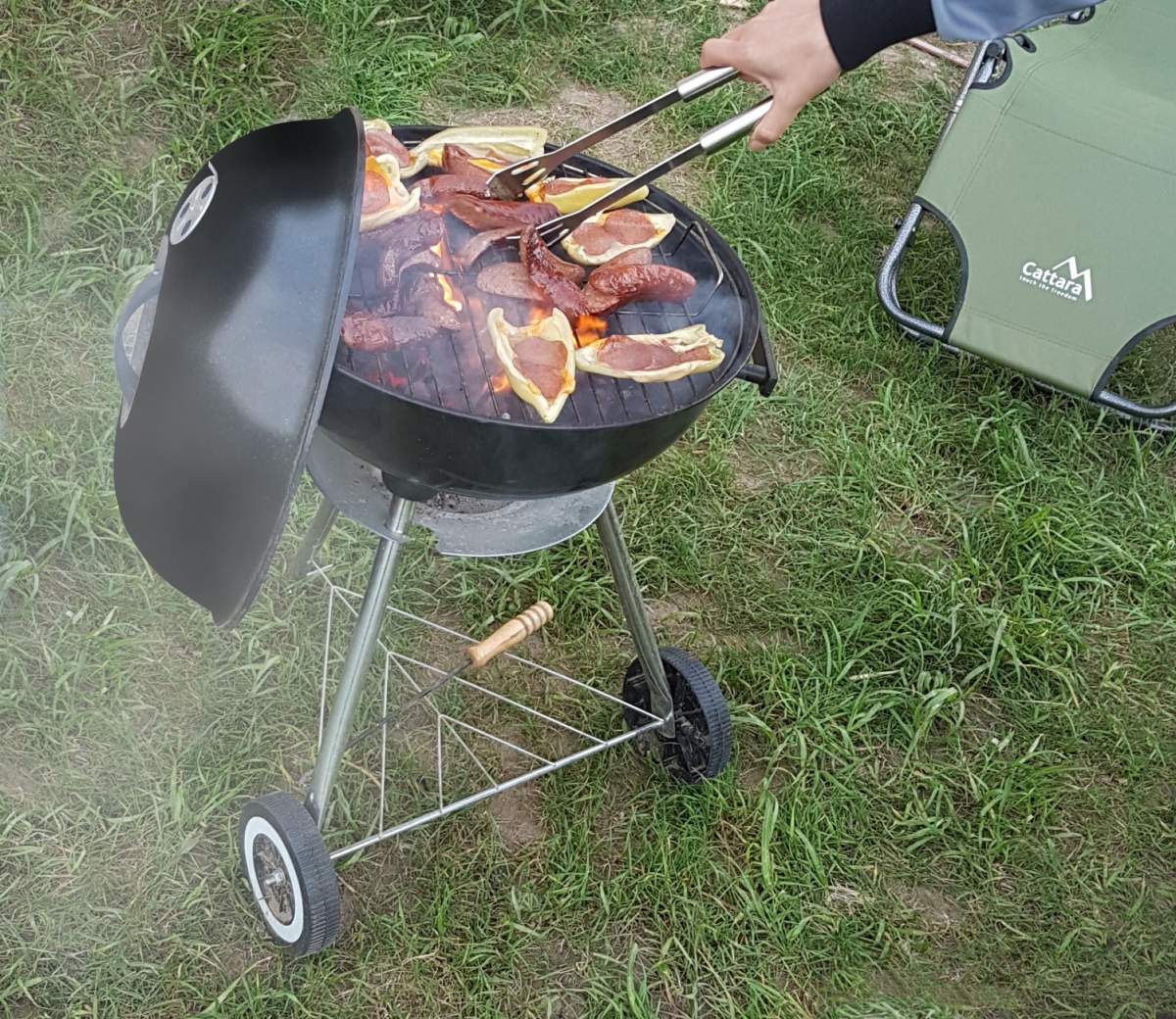 Cattara Gril na dřevěné uhlí kotlový BARI 46cm 13027