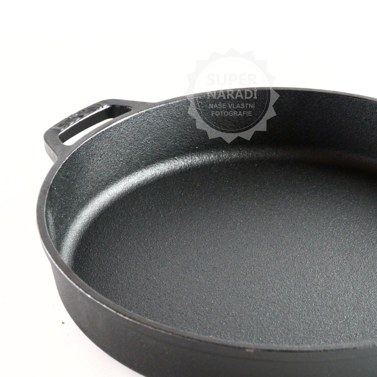 Litinová pánev 35 cm / 6 cm, Gastro PROFI, 2 uši PWI 4507