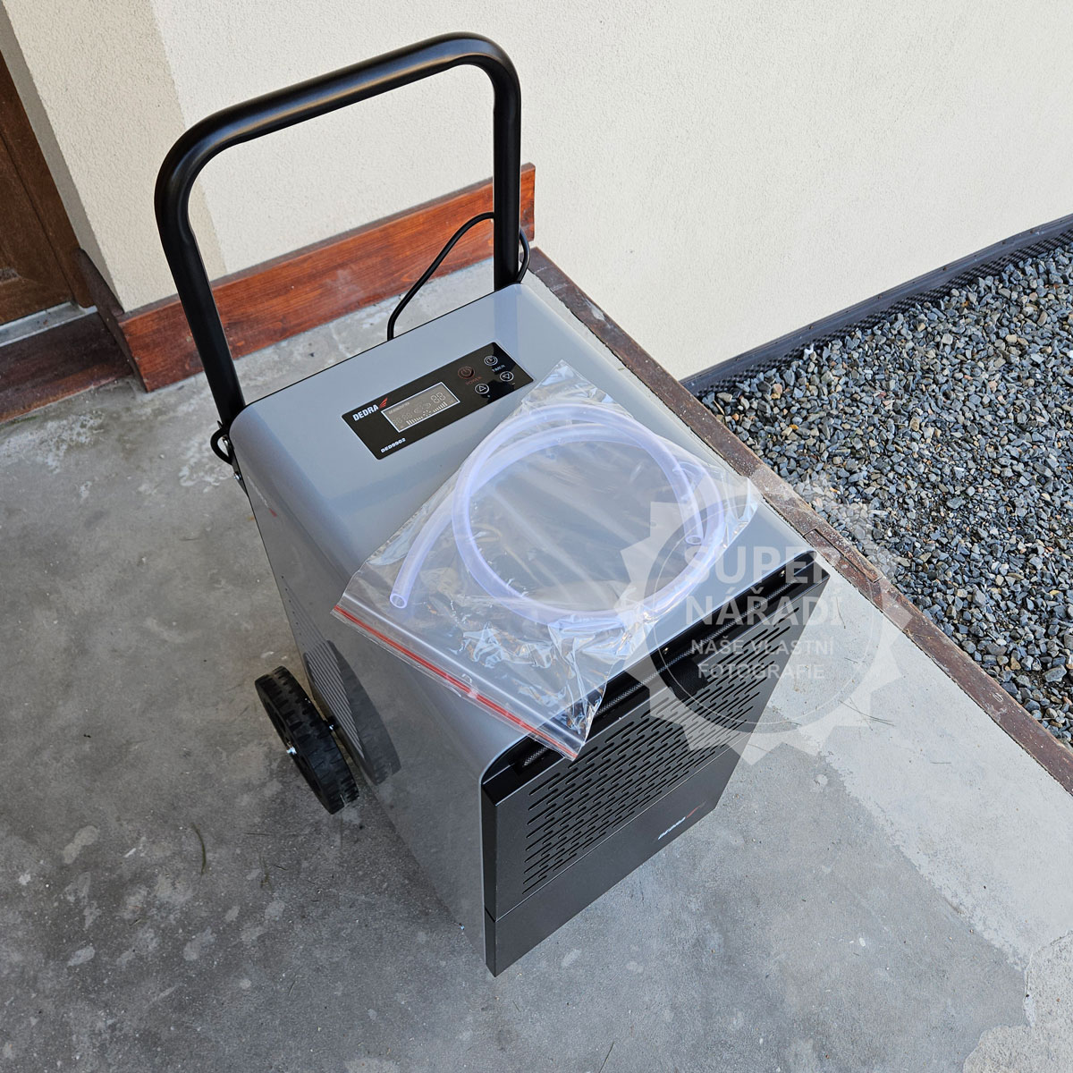 Dedra odvlhčovač vzduchu 750W 50l / 24h, LCD DED9902, 230V R290, vysoušeč