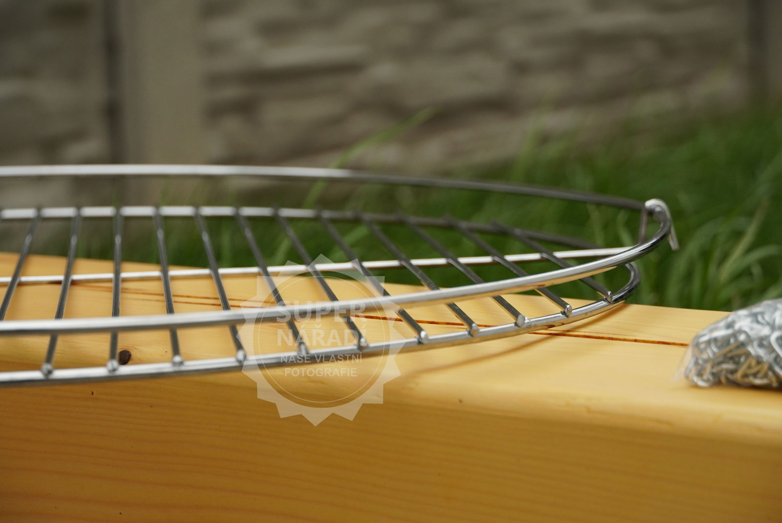 Závěsný grilovací rošt 54 cm Flash 57766 s řetízkem, kruhový