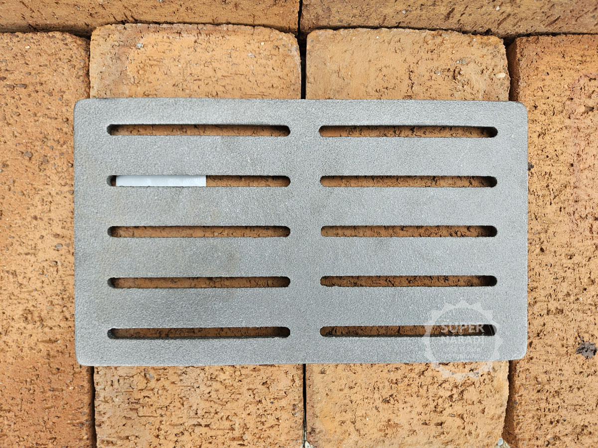 Strend Pro Litinový rošt 285x165x10/13 mm 11x7" 221144 s můstkem, do topeniště kamen, krbů
