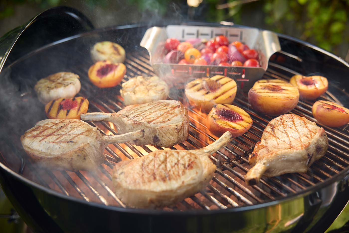Weber Original Kettle Premium 57 cm 1502210, One-Touch a GBS System, teploměr