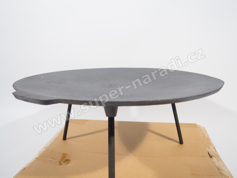 Grilovací litinový plát 45 cm, kruhový, na nožkách PWI 4536 Wok prohnutý