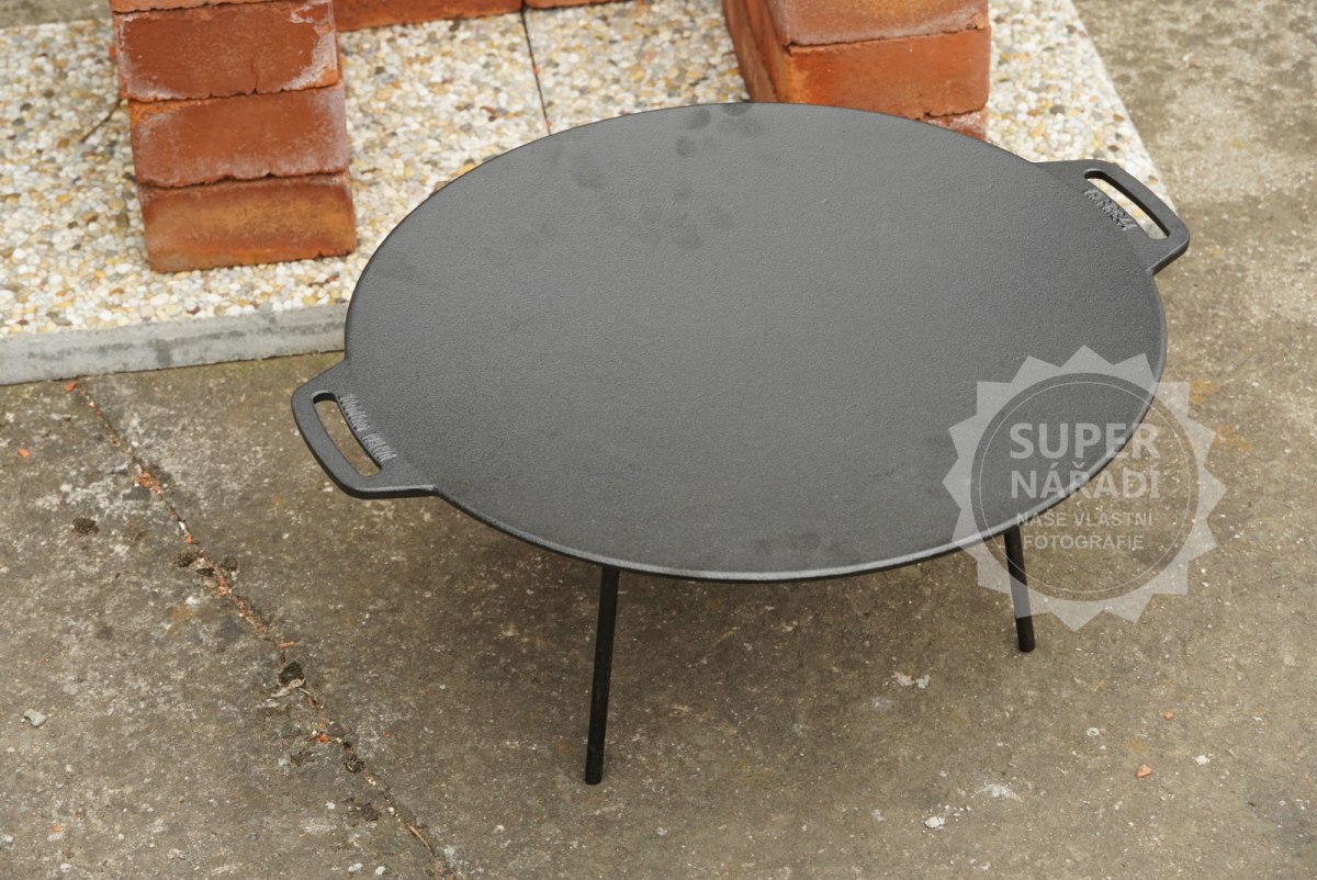 Litinový rošt a ohniště 44cm VH.FIRE44 Valhal Outdoor prohnutý gril, plát na nožkách