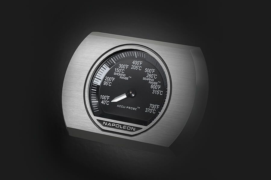 Napoleon Rogue RB 425 černý plynový gril 3+2 hořáky, infra hořák+vařič RB425RSBPK-1-CS-A +Rotiserie