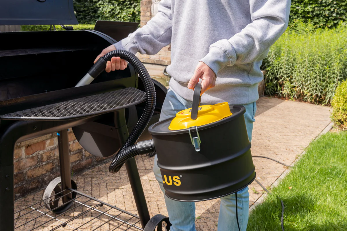Powerplus separátor, vysavač popela 1000W, 15L, POWX3000