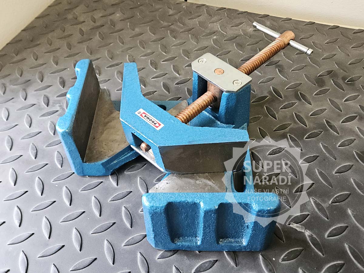 Proma pravoúhlá svěrka 60/110, kovová 25002300