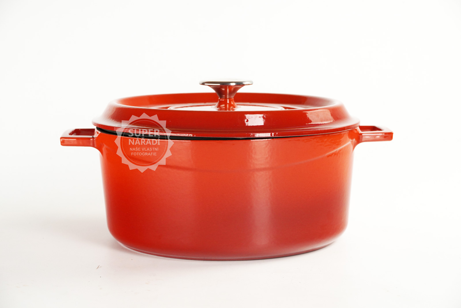 Litinový hrnec kulatý 28 cm, smaltovaný, červený LAVA Metal LVYTC28K2R