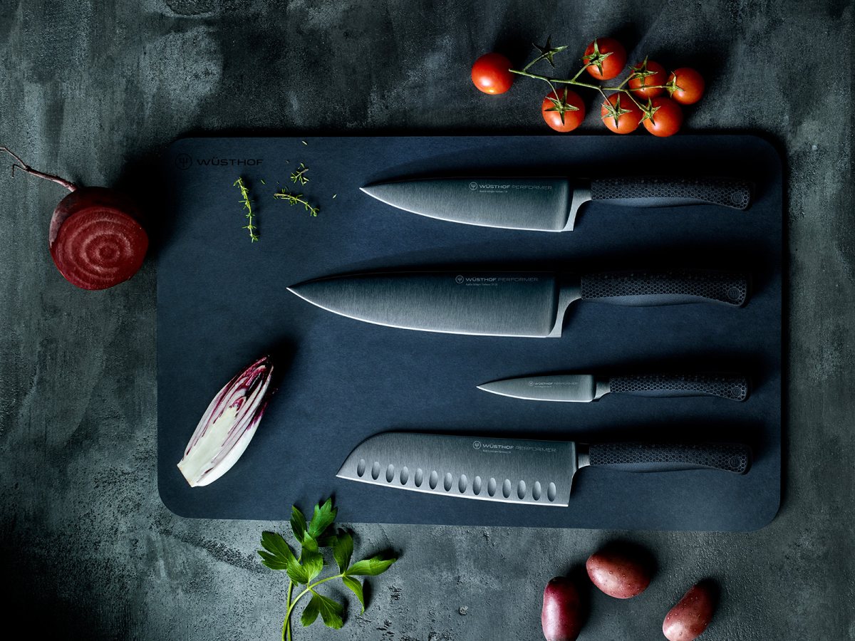 Wüsthof Nůž Santoku 17 cm PERFORMER 1061231317