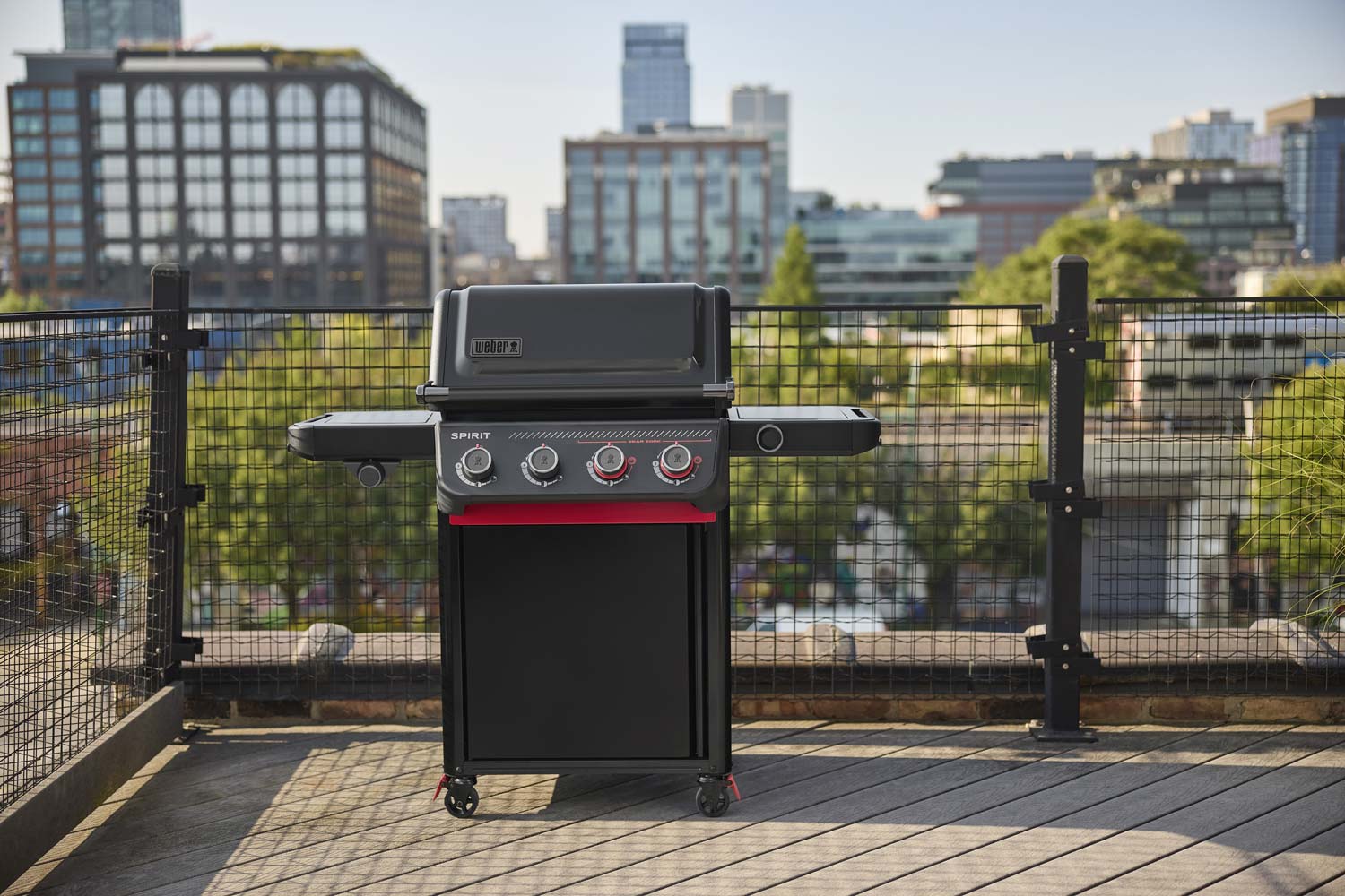 Weber Spirit EPX-435R Stealth Edition, plynový gril 14 kW 1502252 + rožeň 230V, vařič, Sear Zone, W-Works, Connect, Crafted GBS