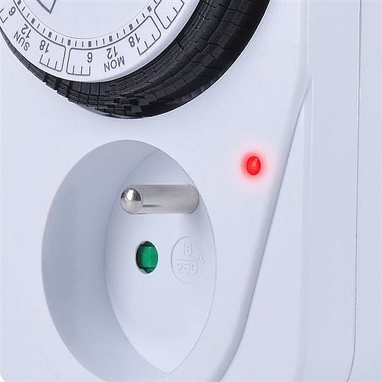 Solight DT02 Časový spínač mechanický, týdenní, interval 2h, vypínač, 230V max. 3500W