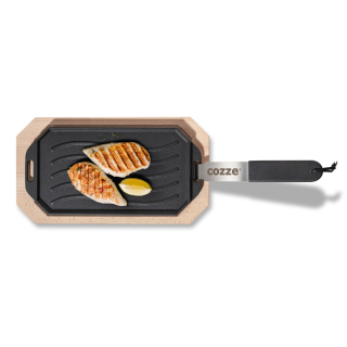 Cozze Litinová pánev 33x16,5 cm, s dřevěným tácem 90326 oboustranná, odnímatelné madlo