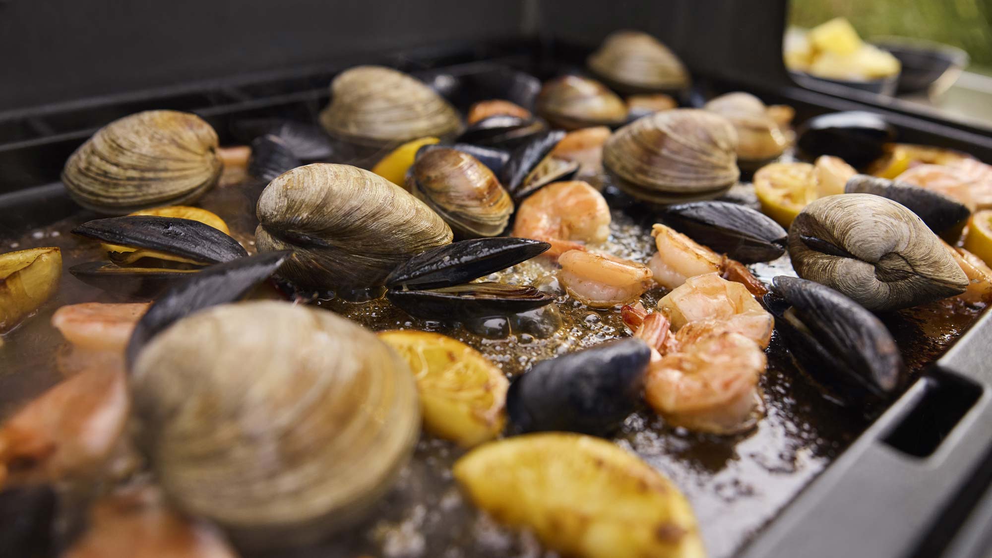 Slávky a mušle v GBS hrnci